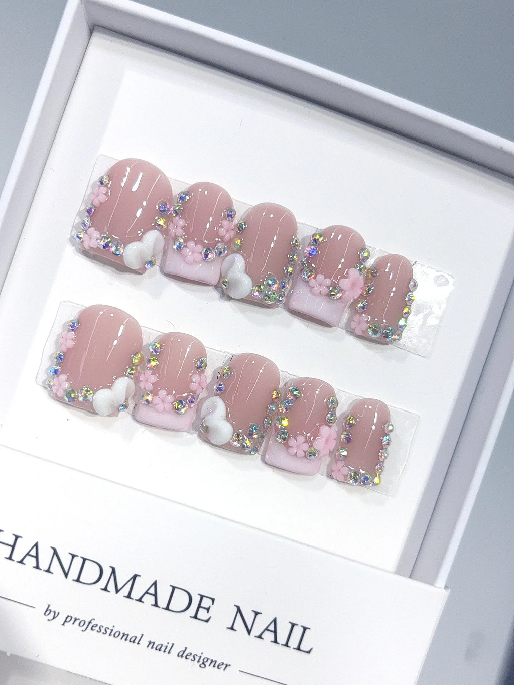 L320 - Short Nude Pink Duck French Tip Hearts Rhinestones - view 1
