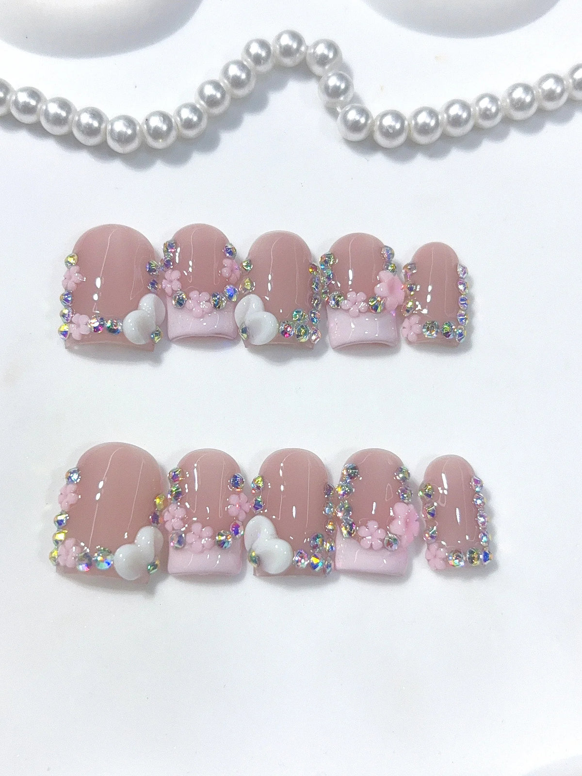 L320 - Short Nude Pink Duck French Tip Hearts Rhinestones - view 4