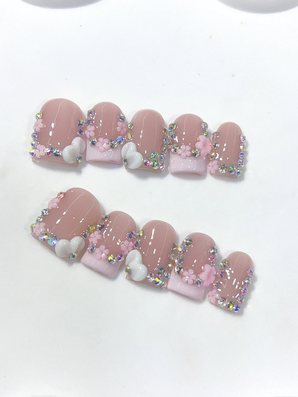 L320 - Short Nude Pink Duck French Tip Hearts Rhinestones - view 5