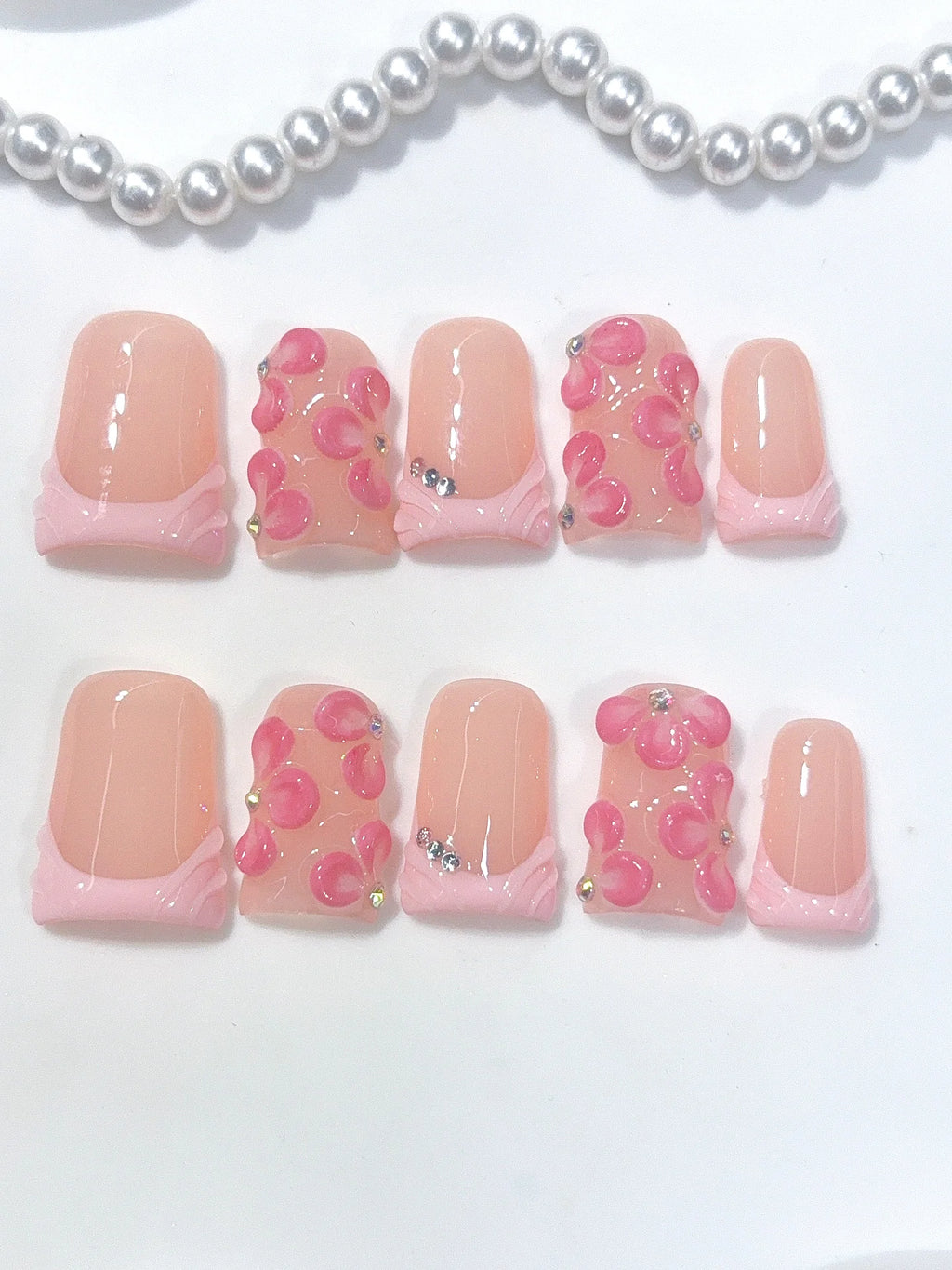 L323 - Short Nude Pink Duck French Tip 3D Swirls - view 4