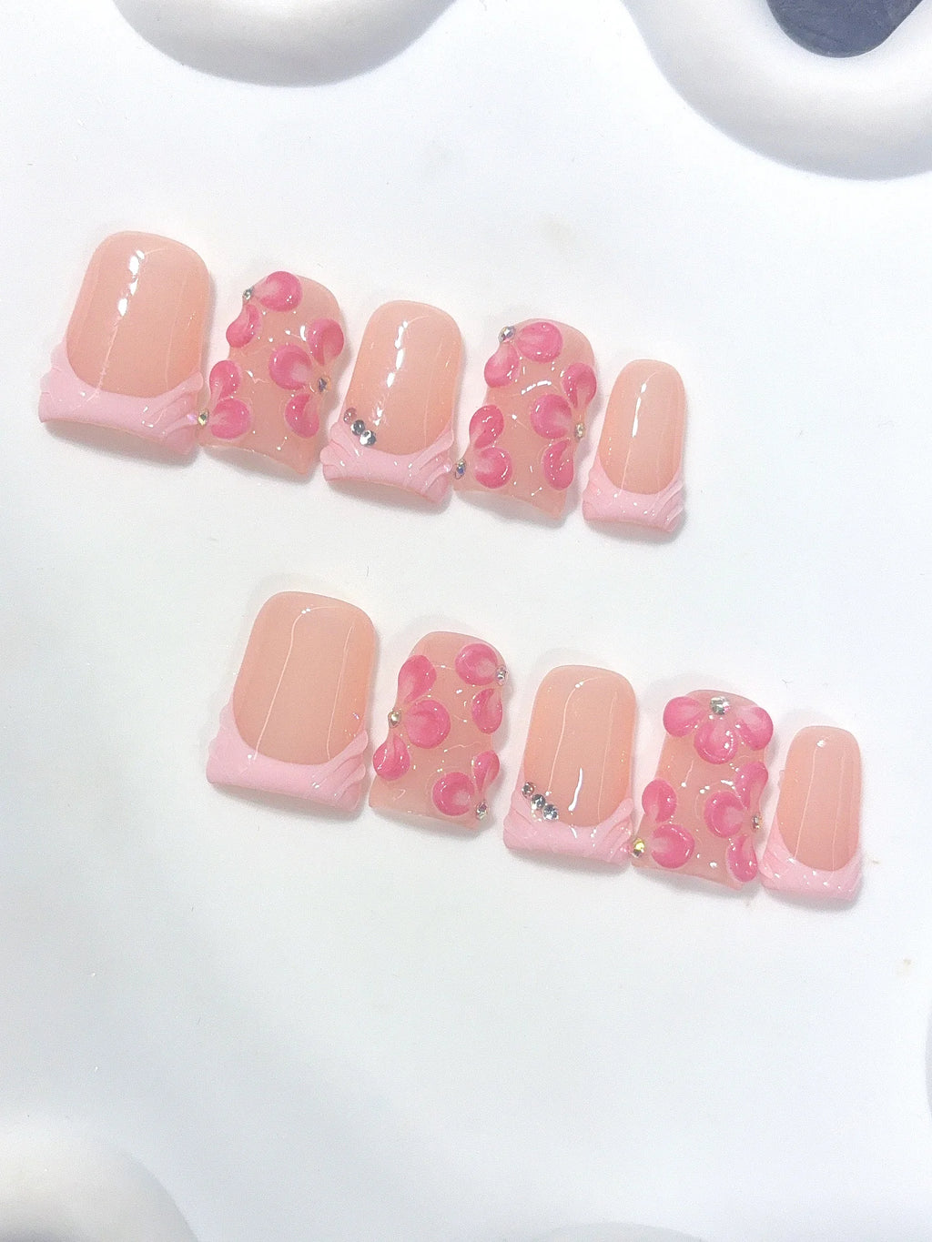 L323 - Short Nude Pink Duck French Tip 3D Swirls - view 6